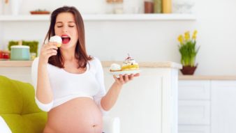 Hamile Kadınların En Çok Aşerdiği Yiyecekler